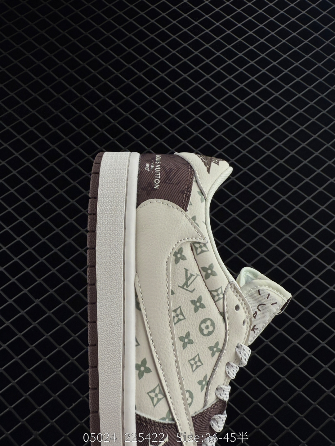 Travis Scott x Air Jordan 1 Reverse Mocha